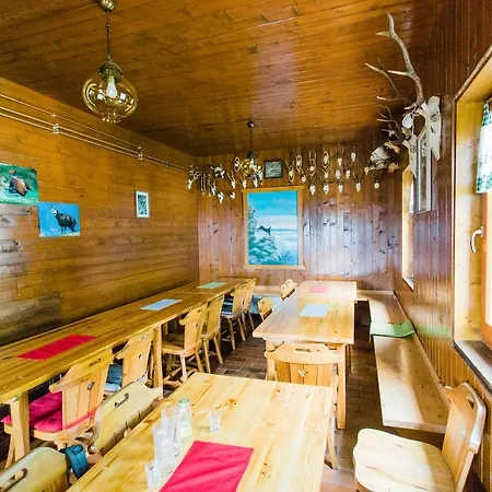 Loka At Raduha Orman Evi *